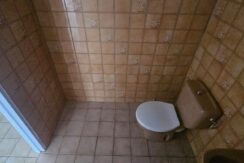 how004_wc